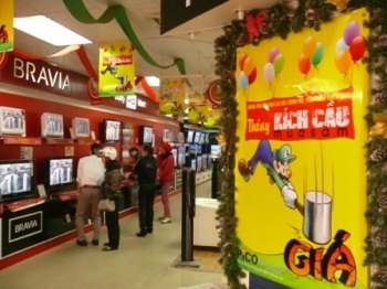 Siêu thị điện máy nỗ lực kích cầu mua sắm - 3