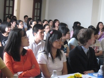 Cuộc thi hùng biện tiếng Anh - IMMERSION - 1