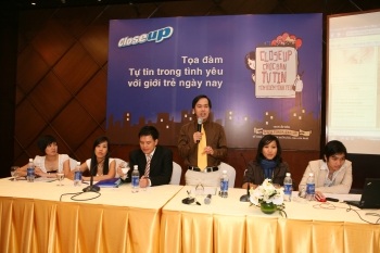 “Tự tin trong tình yêu với giới trẻ hiện nay” - 1 “Tự tin trong tình yêu với giới trẻ hiện nay” - 1