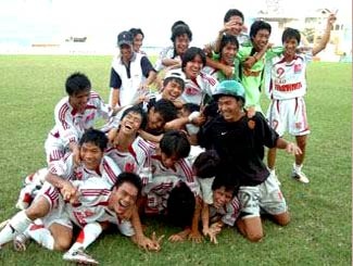 Hai nụ cười của ông... "giám đốc" - 1 Hai nụ cười của ông... "giám đốc" - 1