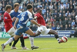 Hiệp hai tuyệt vời của thầy trò Ferguson! - 2 Hiệp hai tuyệt vời của thầy trò Ferguson! - 2