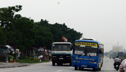 "Cao điểm" vẫn bắt khách vô tội vạ - 5