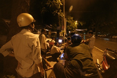 Hờ hững với Euro - 2