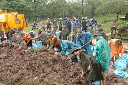 Đê điều “nín thở” - 2 Đê điều “nín thở” - 2