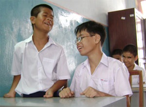 Khai trường cùng học sinh “Cụ đồ Chiểu” - 8 Khai trường cùng học sinh “Cụ đồ Chiểu” - 8