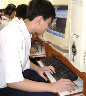 Khai trường cùng học sinh “Cụ đồ Chiểu” - 9 Khai trường cùng học sinh “Cụ đồ Chiểu” - 9