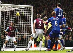 Những cái nhất của vòng 14 - 3