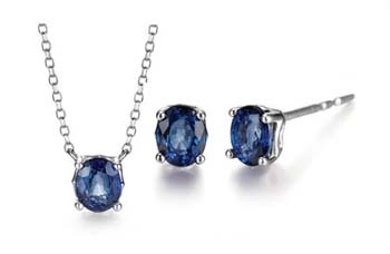 Quà tặng Giáng Sinh từ trang sức Golden Dew - 5 Quà tặng Giáng Sinh từ trang sức Golden Dew - 5