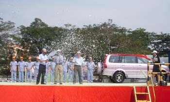 Lễ xuất khẩu xe Isuzu Dmax và Hi-Lander - 4