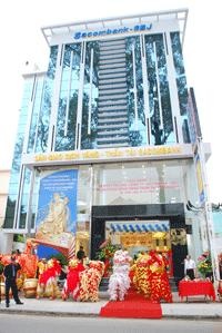 Ra mắt thương hiệu vàng miếng “Thần tài Sacombank” - 1