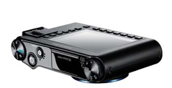 Camera quay video ấn tượng với ống kính siêu rộng - 1