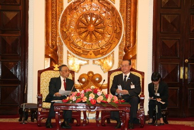 FEC tặng 1 triệu Yên cho Quỹ Khuyến học Việt Nam - 1 FEC tặng 1 triệu Yên cho Quỹ Khuyến học Việt Nam - 1