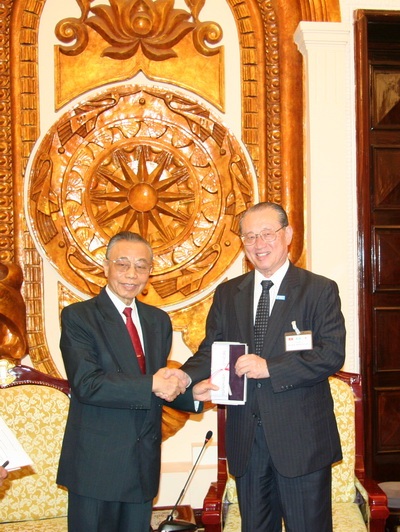 FEC tặng 1 triệu Yên cho Quỹ Khuyến học Việt Nam - 2 FEC tặng 1 triệu Yên cho Quỹ Khuyến học Việt Nam - 2