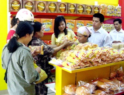 Ra mắt chuỗi hệ thống Hữu Nghị Bakery - 2 Ra mắt chuỗi hệ thống Hữu Nghị Bakery - 2