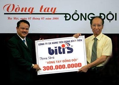 Hãy cùng tiếp nối “Vòng tay đồng đội” - 1