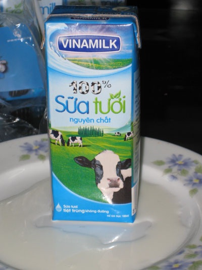 Sữa tươi Vinamilk có dấu hiệu “không bình thường” - 1 Sữa tươi Vinamilk có dấu hiệu “không bình thường” - 1