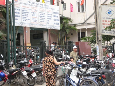 “Nhiễu” ở lễ hội hoa anh đào - 3