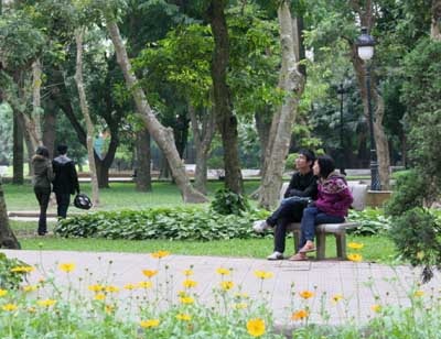 Hà Nội vắng lặng ngày nghỉ bù - 10