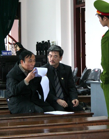 Quân tướng thẳng thừng đổ tội lẫn nhau - 3 Quân tướng thẳng thừng đổ tội lẫn nhau - 3