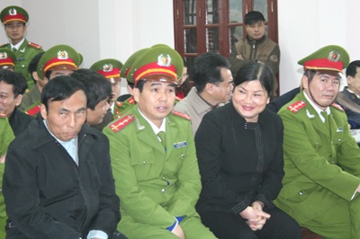 Bà hoàng thuốc lá vùng biên kêu "oan"! - 1