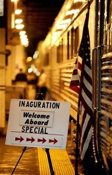 Chùm ảnh: Chuyến tàu lịch sử của Obama tới Washington - 1