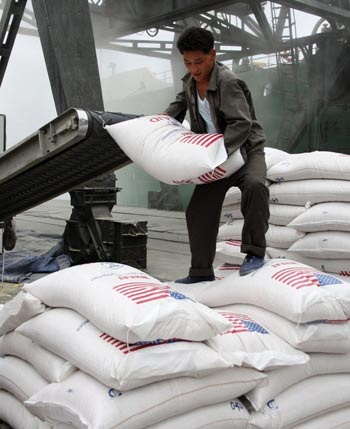 Chùm tin vắn qua ảnh - 5