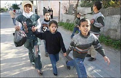 Chùm ảnh: Israel tấn công trên bộ vào dải Gaza  - 14