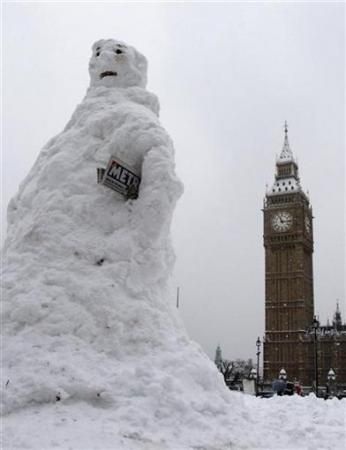 Chùm ảnh: Nước Anh chìm trong tuyết trắng - 15