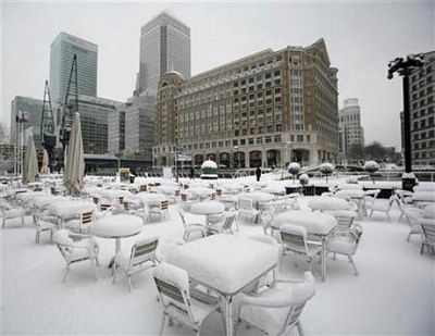 Chùm ảnh: Nước Anh chìm trong tuyết trắng - 11