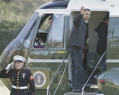 Gia đình Obama lần đầu tới "xứ sở thần tiên" - 9