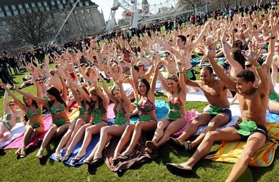 Cỏ ba lá trên đường phố London - 9