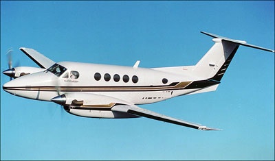 Phi công đột tử, hành khách tự hạ cánh an toàn  - 1