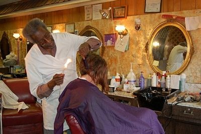 Video: Cắt tóc bằng... lửa - 1