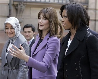 Chùm ảnh: “Một nửa” của các nguyên thủ NATO  - 6