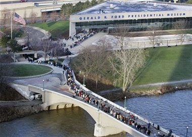 Chùm ảnh nước Mỹ tiễn đưa cựu Tổng thống Gerald Ford - 9