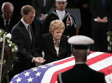 Chùm ảnh nước Mỹ tiễn đưa cựu Tổng thống Gerald Ford - 6