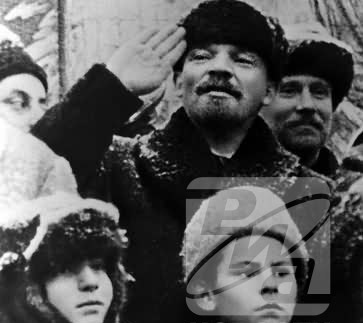 Chùm ảnh: Kỷ niệm 90 năm Cách Mạng Tháng 10 Nga - 1