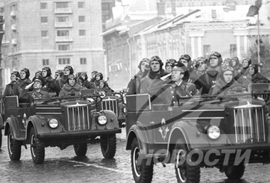 Chùm ảnh: Kỷ niệm 90 năm Cách Mạng Tháng 10 Nga - 6