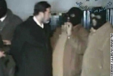 Những phút cuối cùng của nhà cựu độc tài Saddam - 3 Những phút cuối cùng của nhà cựu độc tài Saddam - 3