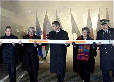 Hiệp ước phi biên giới Schengen chào mừng 9 thành viên mới - 2 Hiệp ước phi biên giới Schengen chào mừng 9 thành viên mới - 2