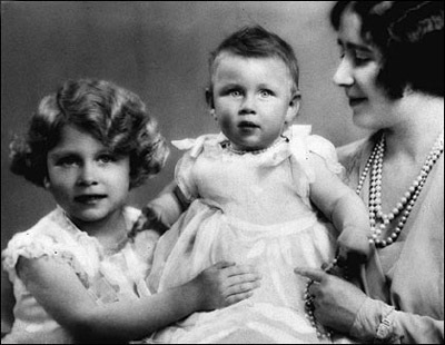 Chùm ảnh: Cuộc đời người trị vì thọ nhất nước Anh - 2 Chùm ảnh: Cuộc đời người trị vì thọ nhất nước Anh - 2