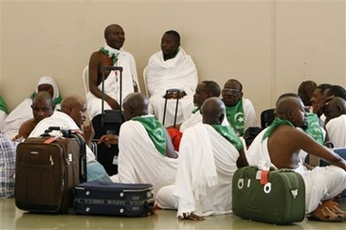 Chùm ảnh: Dòng người cuồn cuộn đổ về Mecca - 11 Chùm ảnh: Dòng người cuồn cuộn đổ về Mecca - 11