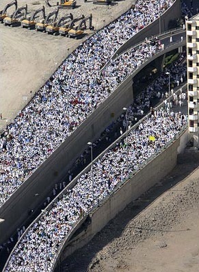 Chùm ảnh: Dòng người cuồn cuộn đổ về Mecca - 2 Chùm ảnh: Dòng người cuồn cuộn đổ về Mecca - 2