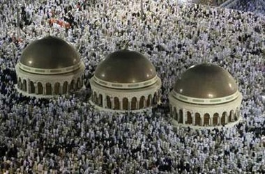 Chùm ảnh: Dòng người cuồn cuộn đổ về Mecca - 1 Chùm ảnh: Dòng người cuồn cuộn đổ về Mecca - 1