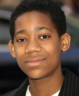 Những ngôi sao U21 có thu nhập cao nhất Hollywood - 9