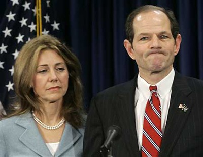 Vụ xì-căng-đan mua dâm của Thống đốc New York: Đối thủ hạ nhau - 1 Vụ xì-căng-đan mua dâm của Thống đốc New York: Đối thủ hạ nhau - 1