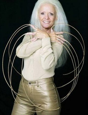 Gặp những người kỳ lạ trong sách kỷ lục Guinness (1) - 1