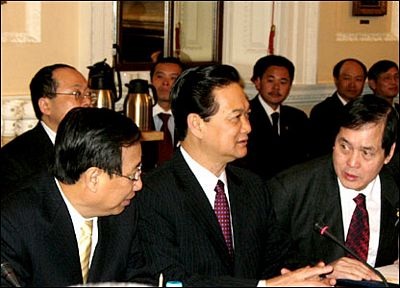 Chùm ảnh: Thủ tướng Nguyễn Tấn Dũng thăm Anh - 3 Chùm ảnh: Thủ tướng Nguyễn Tấn Dũng thăm Anh - 3