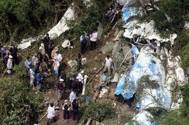 Không ai sống sót trong vụ máy bay rơi tại Campuchia - 1