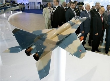 Nga phô diễn sức mạnh quân sự trong triển lãm hàng không - 14